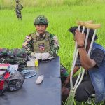 Satgas Yon Parako 466 Pasgat Berikan Layanan Kesehatan Gratis bagi Warga Kampung Heinekombe Papua